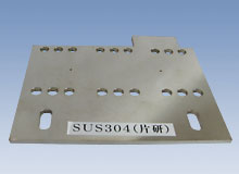レーザー切断加工品例　SUS304（片研）